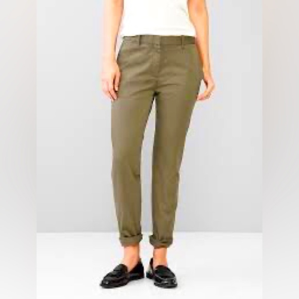 🆕 GAP Broken-in straight khakis New Army Green